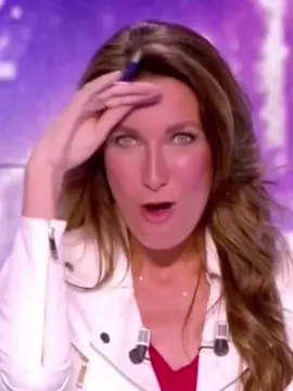 le jour où pogba a confondu anne-claire et anne-sophie lapix 😭 #anneclairecoudray #anneclairecoudrayedit #tf1 #jt #tiktok #meme #fyp #pourtoi #trending #wlw #france #drole #pogba #football 