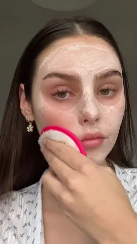 Clearly i couldn’t agree more … #makeup #grwm #MakeupRoutine #ihatemakeup 