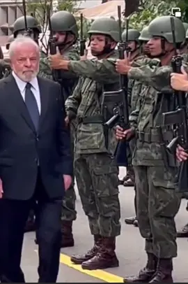 ACHE O ERRO 😂😂😂😂 #fuzileiros #fuzileironaval #saopaulo #rio #brasil #exercito #riograndedosul #santos #maranhao #parana #portosantos #marinha #militar #infantaria #iriri #belem #marinhadobrasil #belem 