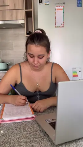 Estoy muy orgulloso #humor #primerdiadeclases #online #luchomiranda #pareja 