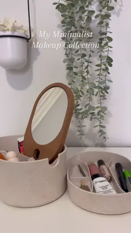 Yes, this is all the makeup I own 💅🏼 • • • #minimalistmakeup #minimalistmakeupcollection #minimalmakeup #minimalmakeupcollection #minimalmakeuproutine #makeupcollection #makeup #rarebeauty #rarebeautymakeup #makeup #minimalist #minimalism 