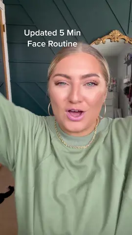 Updated 5 minute face routine! This bundle will save you so much time!! And you get it all! Say EASY for the info! #easymakeup #makeuptutorial #mommakeuphacks #mamahack #fiveminuteface 