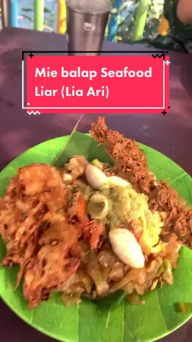 Mie Balap Seafood Liar (Lia Ari) #fyp #kulinermedan #ulengmdn #fypgakni 