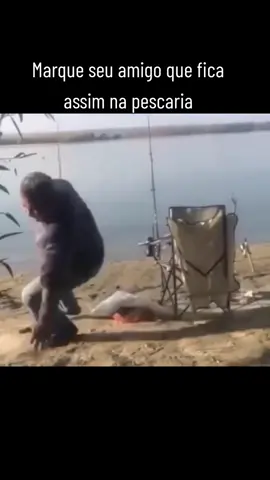 Marque aquele seu amigo que fica assim na pescaria kkk ... bora pesca 🎣 #pescariaderio #rio #naturezabrasil #pescariaesportivabrasil #pescadeportiva #pescariaraiz #pesca #pescaria #pescador #pescariaengraçada #pescariaofficial #pesque #pesqueesolte #pesqueria #pesquecompanhia #peixe #bebado #bebadaonline #caindo #cachaça #foryou #viral #fypシ #fyp #natureza #nature 