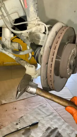 #passionemeccanica#ridameccanico #car #auto #mechanic #trucchi #mechaniclife #life #work 