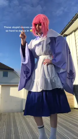 Literally flying away (ingore my awful footwork i beg) #megurineluka 