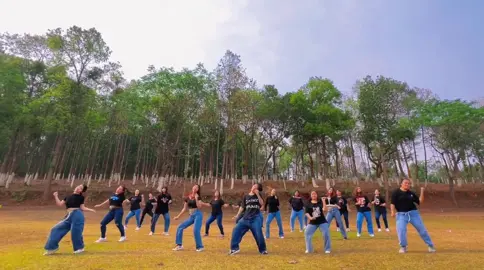 #oknaka  #DanceDynastyStudio #fypシ  #foryou  #ကနေရရင်ကိုပျော်နေသောမိမိ☺☺  #Dance  #ရောက်ချင်တဲ့နေရာရောက်👌 