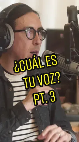 Para mí, la voz auténtica es la voz cuya colocacion no se queda ni en el registro agudo ni en el grave, sino que parte de la neutralidad para moverse libremente matizando aquello que queremos expresar. 
