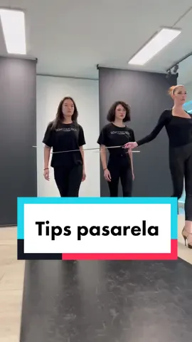 Aprende a hacer tu pasarela como Kendall Jenner 👠 #modeltips #catwalk #Runway #model #escuelafama #cursodemodelo 