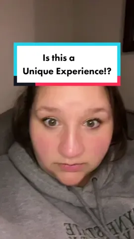 Is this a unique experience? Just me? Okay… #relatable #pizza #grease #sogood #pizzanight #fyp #foryou #uniqueexperience #napkin #nochill #MomsofTikTok