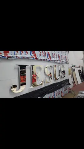 venha fazer o seu Painel JESUS pra igreja com Painel em ACM com letras em PVC Expandido e acrílico espelhado Prata e LED,chama no whatsapp (11) 96380-2504 Fênix Inovação Comunicação Visual.
