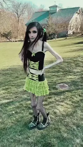 @Eugenia Cooney dancing to HEXENSTEP ⛪ by EPILEPTICS ✝️ #eugeniacooney #epileptics #emo #egirl #gothprincess #bass #rave #witch #UDM #lilithalika #morrasad #thesunhurtsmyeyes #hexenstep #razorz 