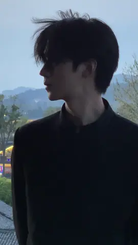 我欲登顶烧高香 散我心中意难平。#fypシ 