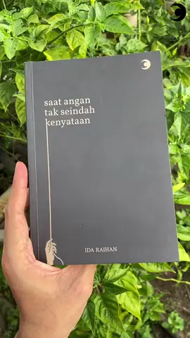 Percayalah bahwa kamu akan berharga ditempat yang tepat. 🙃 #SelfImprovement #rekomendasibuku #bukuhealing #saatangantakseindahkenyataan 