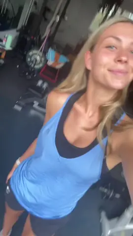 idk, another song that’s a bop & some more training??? 🫶🏼 #runtok #run #Running #foryoupage #fyp #fypシ #marathon #marathontraining #halfmarathon #halfmarathontraining #gym #GymTok #training #exercise #gymgirl #healthy #Fitness #foryou #boysaliarpt2 