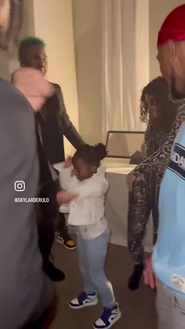 Celebrating my favorite #airies #dancer @janeeva_pettway #happybirthday #fyp 💕  