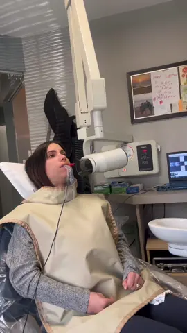 🤢😂 Laur goes to the dentist part 2!! #fyp #tiktokcomedy #lol #gag 