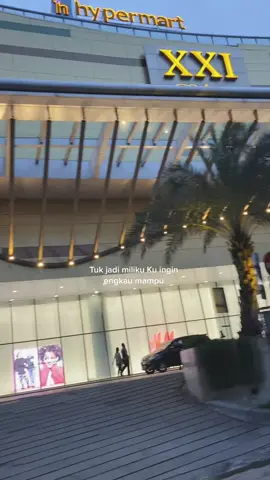 Saat bahagiaku bersamamu🥀 #ungu #ungusaatbahagia #fyp #viral #KelayaBubblePop #storywakeren #fypシ #vidioestestic #fyppppppppppppppppppppppp #storytime #sondviraltiktok #katakatasedihkecewa #fypdong #kataktaesthetic #laguindonesia #fypage #sadvibes🥀 #sadvibes🥀 #sadstory #liriklagu 