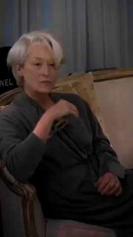 Mirandinha vulnerável...🥺💔#fy #fyp #viral #merylstreep #fyyy #foryou #edit #merylstreep #fyp #edit #midlleagedactress #zyxcba #merylstreepmovies #mammamia #safespatroas #thedevilwearsprada #odiabovesteprada #annehathaway #mirandapriestly 