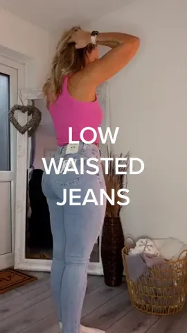 I normally like high waisted jeans but these are so nice and make the butt look 🍑 @Rebellious Fashion #rebelgal #rebelliousfashion #jeans #outfit #fyp #foryoupageofficiall #fashion #outfitideas 