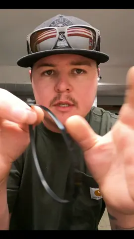 Zip Ties with no scratching !  #zipties #fyp #shorts #mechanics #repair #DIY #LearnOnTikTok