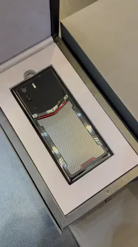 The world's first Web3 phone, Meta vertu#VERTU #web3 
