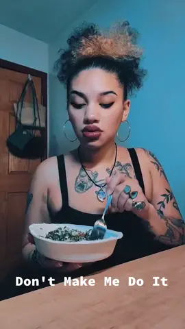 Let me EAT 🤗 #fypシ #funnyvideos #fyptarot #fyptarotcollective #ilovetarot🧚🏻‍♀️✨🔮 #fypviraltiktok🖤シ゚☆♡ #beauty #baddies 