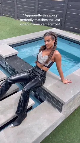 it kinda does though #wheneverwherever #fyp #dutchbraids #reputationeraoutfit #taylorswifterastouroutfits 