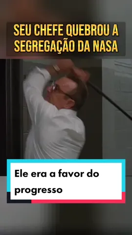 Ela era a única pessoa de cor naquela sala,e os banheiros era dividido entre branco e pessoas de cor, o banheiro dela ficava a mais de um quilômetro de distância da onde ela tinha que trabalhar | Estrelas além do tempo #film #cenasdocinema #filmesmotivacionais #foryoupage 