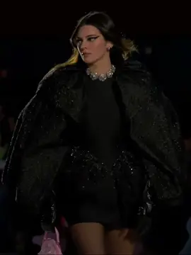 ‘Highest paid model in the world’ | #kendalljenner #Runway #model #fyp #viral