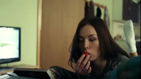 Подписывайся на ютуб канал ссылка в профиле. #сериалы #рекомендациии #универноваяобщага #юлясемакина #реки2023 