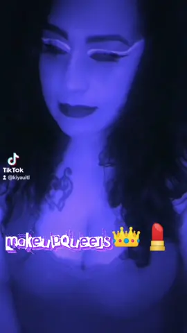 Colaboración vino ahumado con el team maravilloso 💜💜💜 #makeupqueens👑💄 #magicmakeup🔮💄  #perfectgirls 