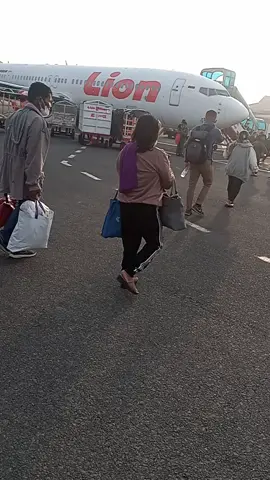 Bandara Soekarno Hatta ke Kualanamu (Medan).