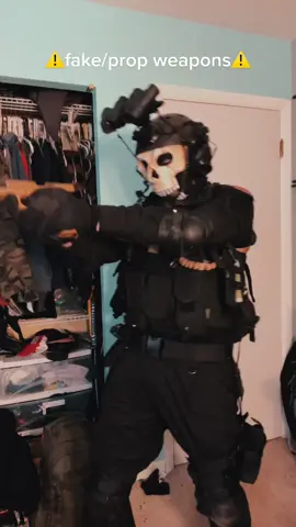 Its the worst sound to hear😭. ⚠️fake/prop weapon⚠️ #ghost #ghostcosplay #ghostcod #ghostcodmw2 #midernwarfare2022 #modernwarfare #modernwarfare2 #airsoft #cosplay #ghostmw2 #cod #callofduty #warzone #callofdutywarzone #fyp #funny #⚠️fakeguns⚠️ 