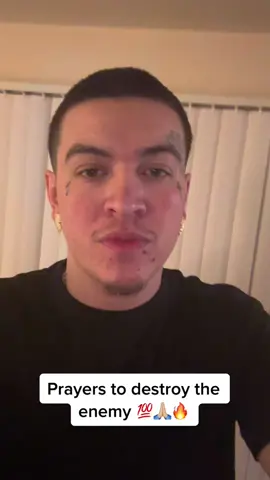 Prayer destroying the enemy 💯🙏🏼🔥#manofgod #christiantiktok #deliverance #spiritualwarfare #spiritualawakening 