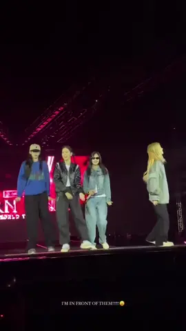 Yeahhh Ice Cream 🤘 #blackpinkinmanila #bornpinkworldtour #bornpinkinmanila #blackpinkinyourarea #cheksound#icecream#selenafeatnlackpink 