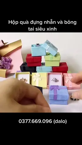 Hộp nhỏ đựng nhẫn nơ ép đủ màu - Hộp đựng quà tặng đính nơ #hopgiay #hopqua #hopdungtrangsuc #hopnhan #hopgiayxinhxan 