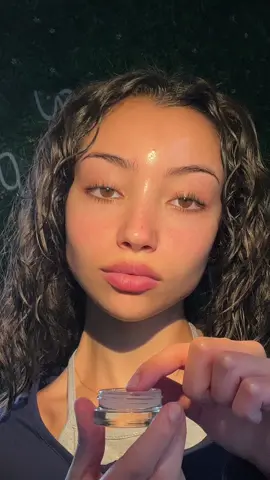 i put a lil too much on my left cheek LOL