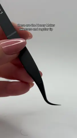 It makes all tbe difference 😳 #lashtech #lashteeezers #lashartist #LearnOnTikTok #lashtok #lashartist #lashtechnician #fup #iknow #lashfanning #lashbusiness 