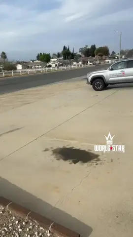 The slowest police chase ever! 😳🚔😂 (Via IG @mikecrawford1829) #Worldstar #Fyp #Viral 