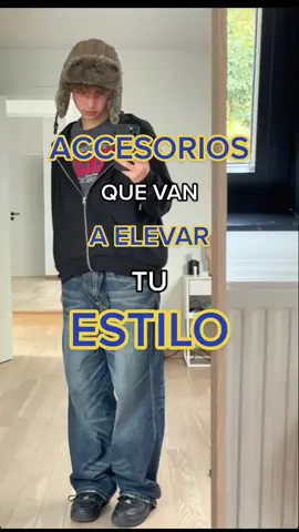 ¿Usas accesorios?👕 #estilo #moda #streetwear #fashion #outfitideas #lima #peru #styles #estilodehombre #j_tapiaa #ropa #greenscreen #llaveros #llaverospersonalizados #comoelevartuestilo #flow #tendencia2023 #tendencias 