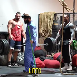 Can I clean here ?😅 #anatoly #prank #Fitness #gymprank 
