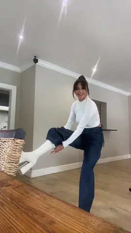 Would you believe this outfit was last minute? #grwm #fashionweek #afi #afifashionweek #OOTD #fashion 