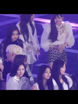 Blackpink and bts moments together ❤️##bts##blackpink##blacktan##army##blink##jennie##lisa##jisoo##rosè##jin##jungkook##taehyung##namjoon##suga##jhope##jimin##bts_blackpink##armyblink##armyblinkforever##hybe##yg#foryou ##fyp##fypシ