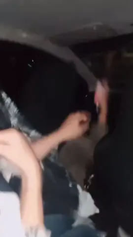 mentahan dugem dalam mobil buat nipu temen di sw#storywatsap #soundfyp #cewekcantik #mentahan #prank #xyzbca #statusvideos #izinpost #mantapmen #dugem 