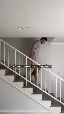 not the failed egg flip on a monday 🫠 #monday #morning #morningroutine #wfh #morningvibes 