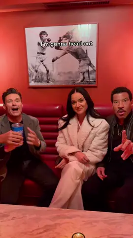 @katyperry YOU DIDNT MENTION THEY’D BE HERE @lukebryan @ryanseacrest #lionelrichie @americanidol #katyperry #americanidol #lukebryan #coffee 