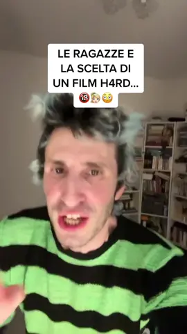 Le ragazze e la scelta di un film h4rd #filmhard #stevemozz #ragazze #sceltadifficile🤷😅 #commediaitaliana 