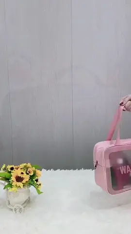 Wow you can fit so much in them#shein #sheinwashbag #holiaybits #ibiza #packwithme #justgirlythings #holidaytoiletries 