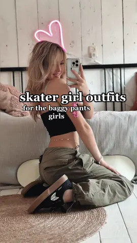 part 2 ;) #skatergirl #fyp #OOTD #Skateboarding #parachutepants #outfit 